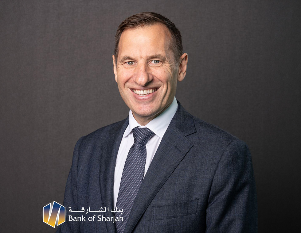 بنك الشارقة يعين داميان وايت كرئيس جديد للخزانة